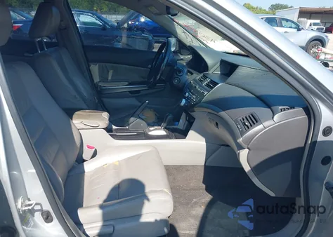 2008 Honda Accord 2.4 Ex-L from USA, damaged, VIN 1HGCP26858A043404